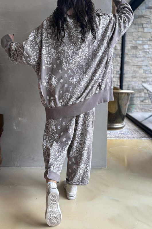 Bandana B Chill Sweatshirt Mocha